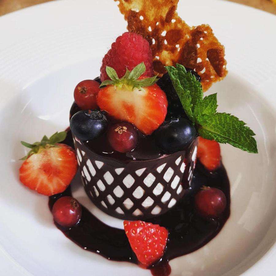 Logis Hotel Restaurant Le Moulin De La Coudre Venoy Екстериор снимка