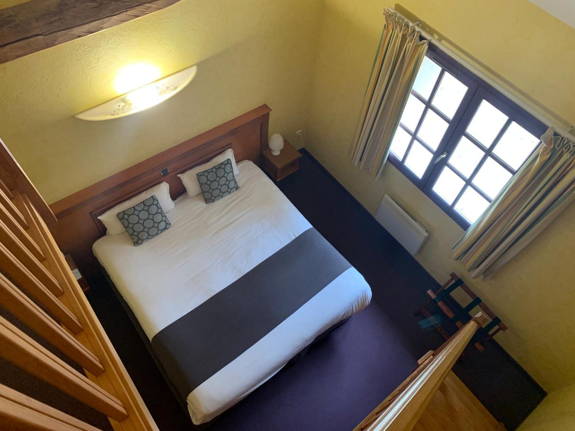 Logis Hotel Restaurant Le Moulin De La Coudre Venoy Екстериор снимка