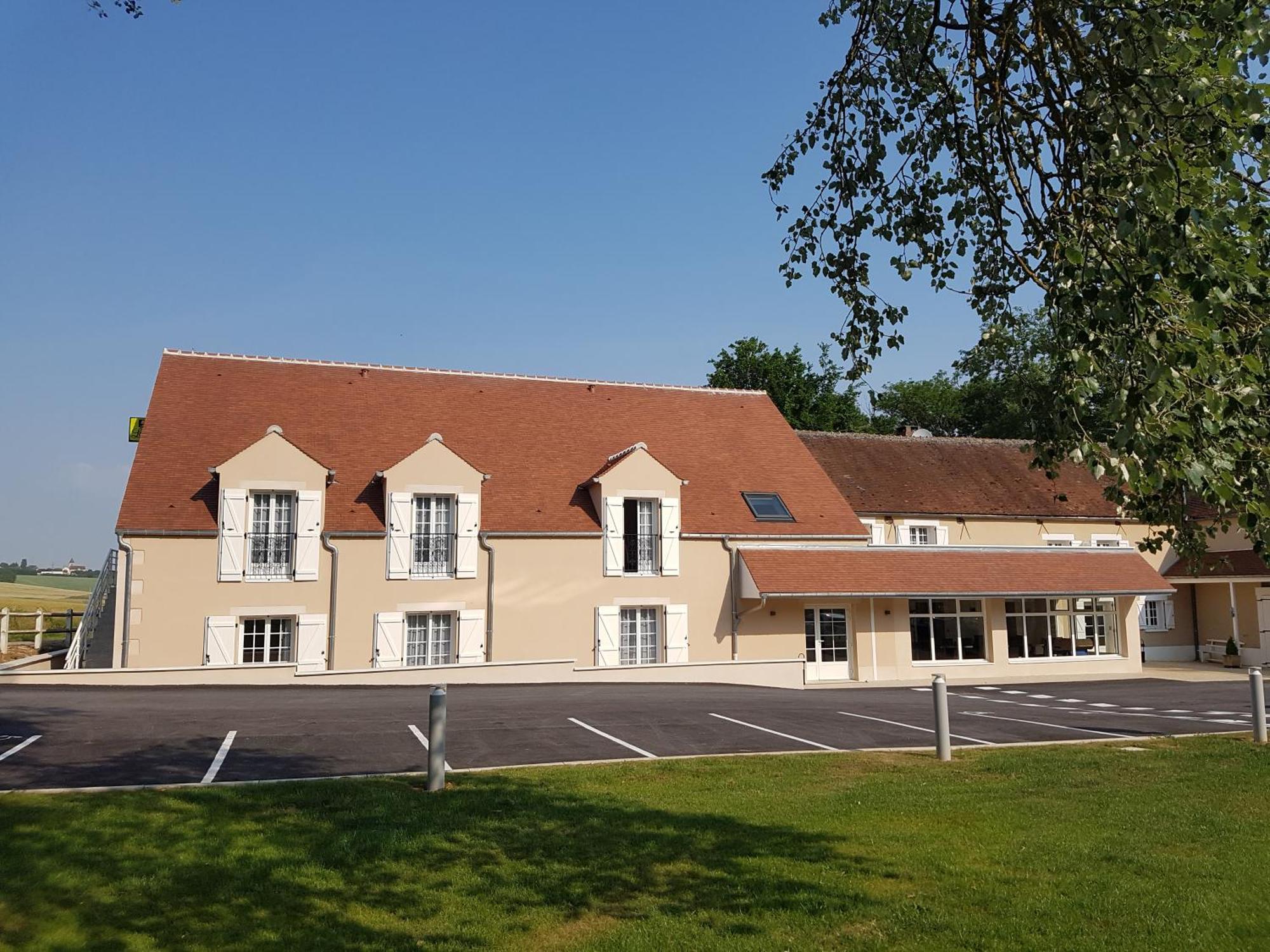 Logis Hotel Restaurant Le Moulin De La Coudre Venoy Екстериор снимка