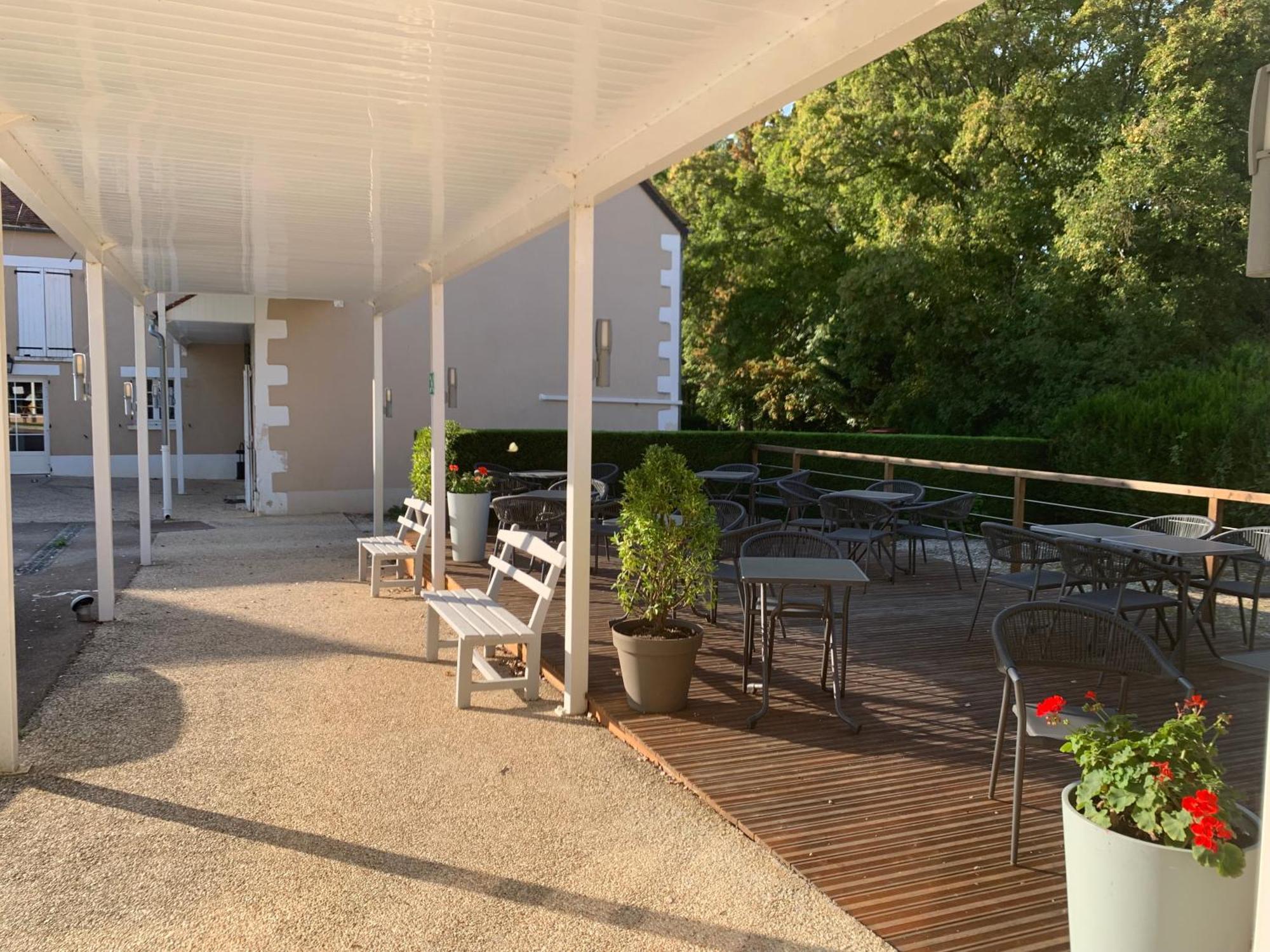 Logis Hotel Restaurant Le Moulin De La Coudre Venoy Екстериор снимка