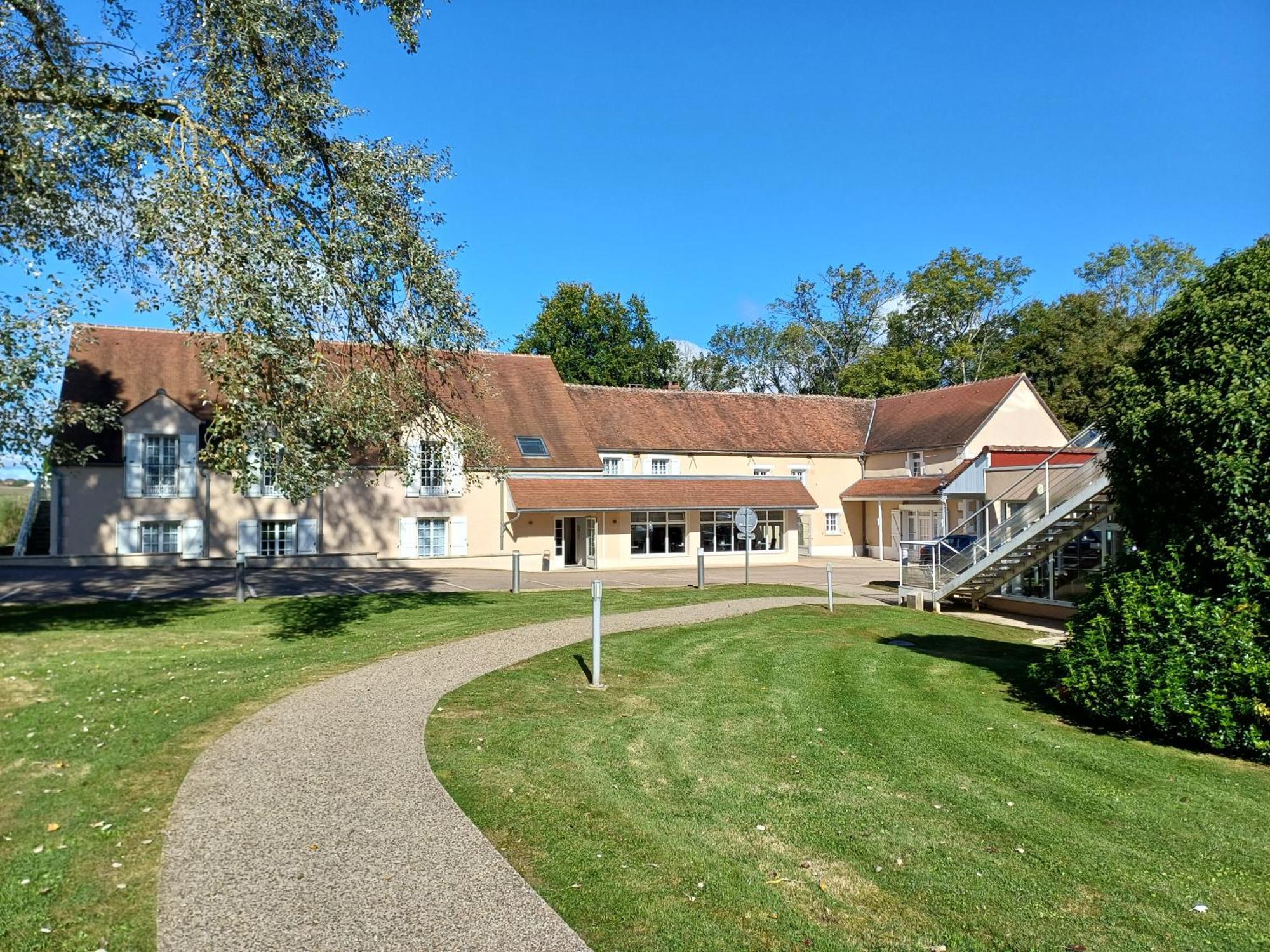 Logis Hotel Restaurant Le Moulin De La Coudre Venoy Екстериор снимка